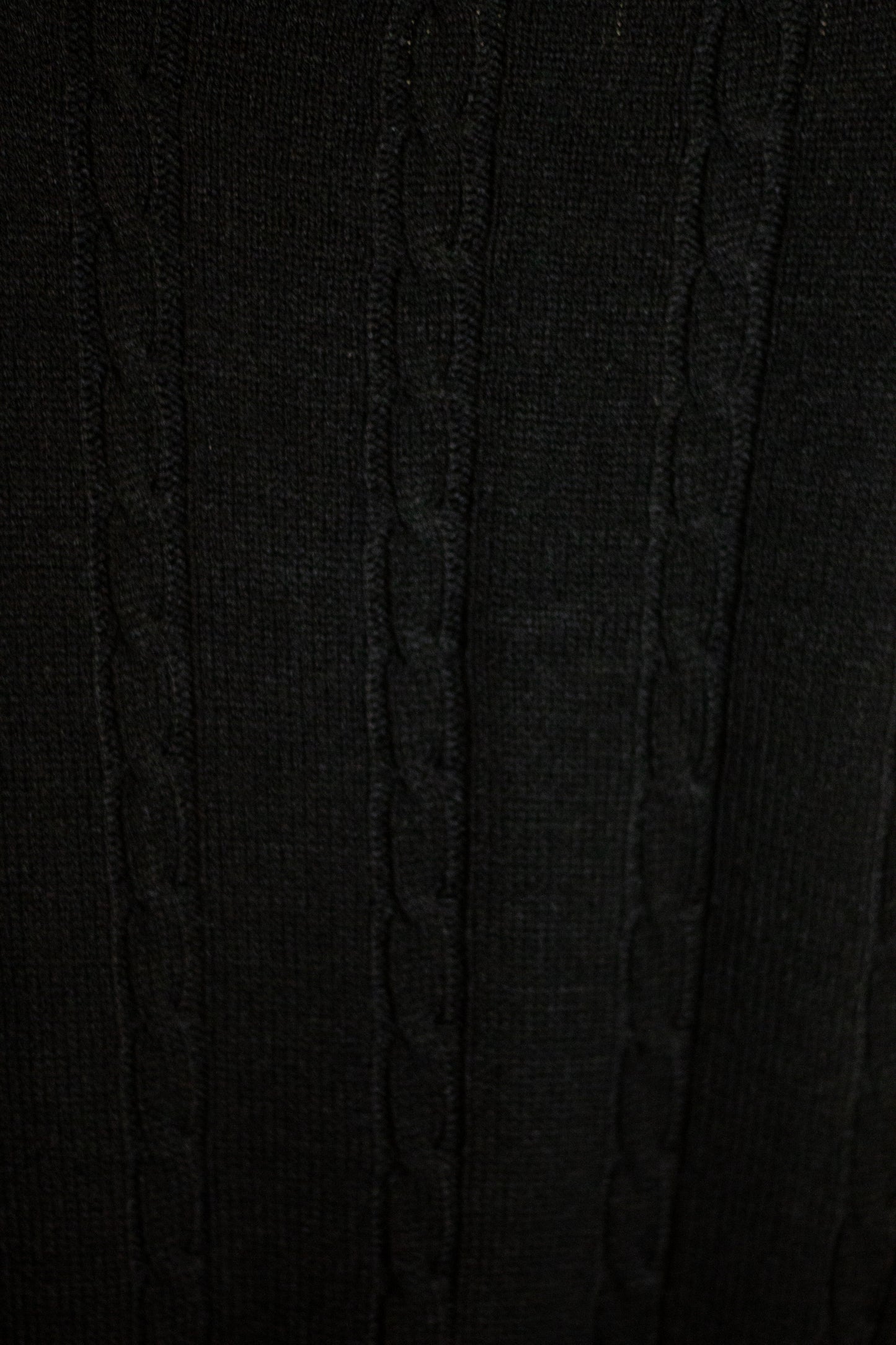 Cable Knit Sleeveless Sweater Black